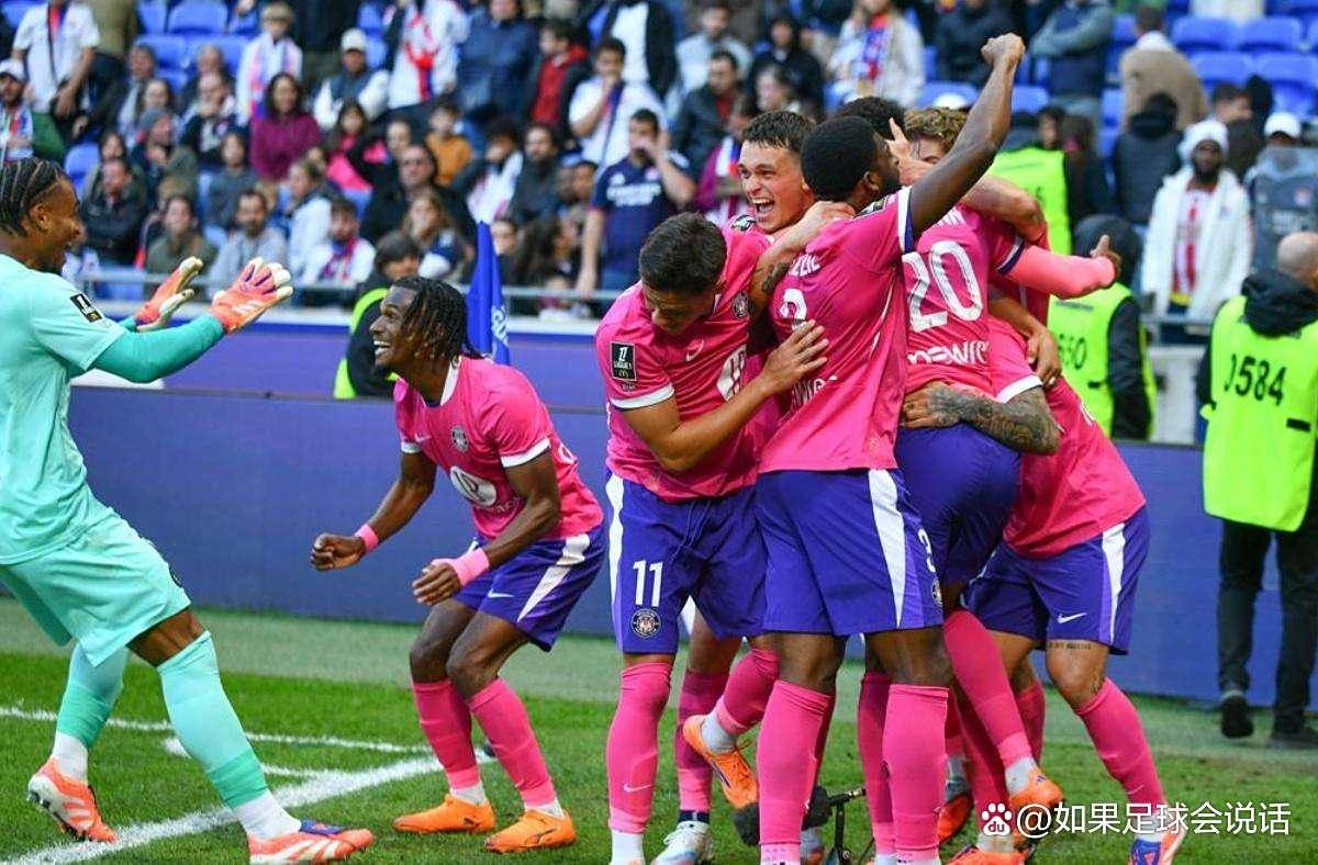 法甲倒计时；休斯敦火箭赛后完成体检；细节引发关注；气氛紧张；球队文化再被提及的简单介绍