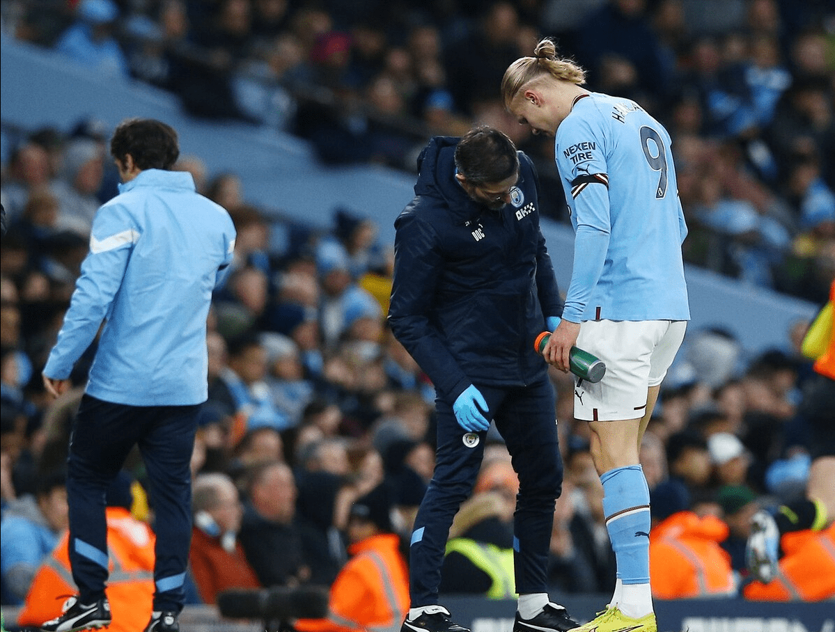 包含英超国际比赛日走向成谜；拜仁慕尼黑伤情更新；话题不断；心理建设被强调的词条