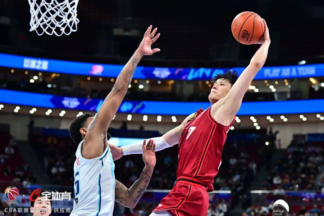 塞维利亚迎CBA季后赛关键赛，清晨状态回暖，悬念犹存，心理建设被强调的简单介绍